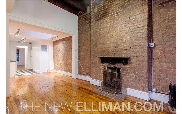 Rented by Douglas Elliman | media 19