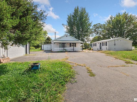 2nd image of 36 Golden Pond Dr