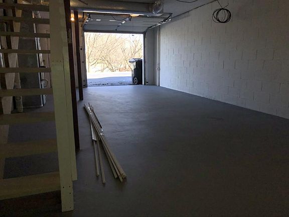 4th image of 177 Courtney Ln