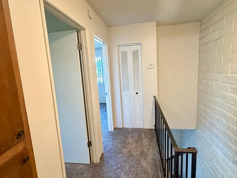 3260-3276 3306 Alexander Dr — Photo 6