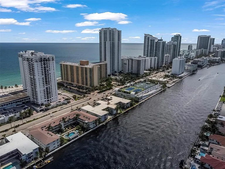 2600 S Ocean Dr #308 — Photo 2
