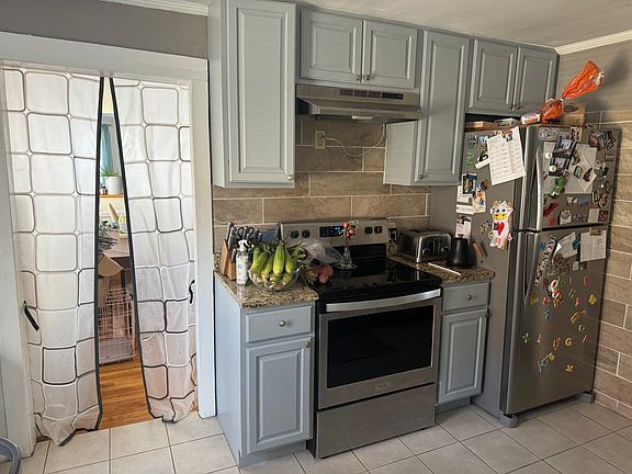 4th image of 16 McKinley Rd #1