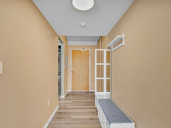 5th image of 105 Bagot St #202