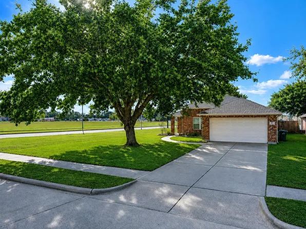 1210 Cambay Dr, Rosenberg, TX 77471