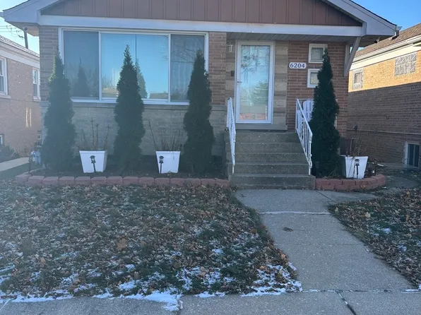6204 35th St, Berwyn, IL 60402
