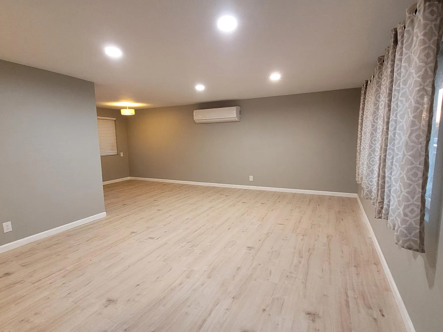 3 bed, 1011 sqft, $1,650 — Photo 4