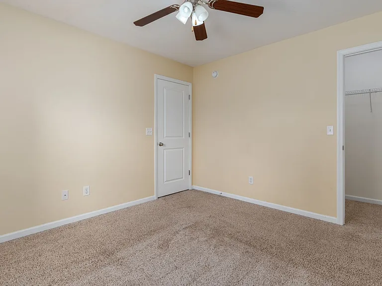 262 Whitton Ln — Photo 18
