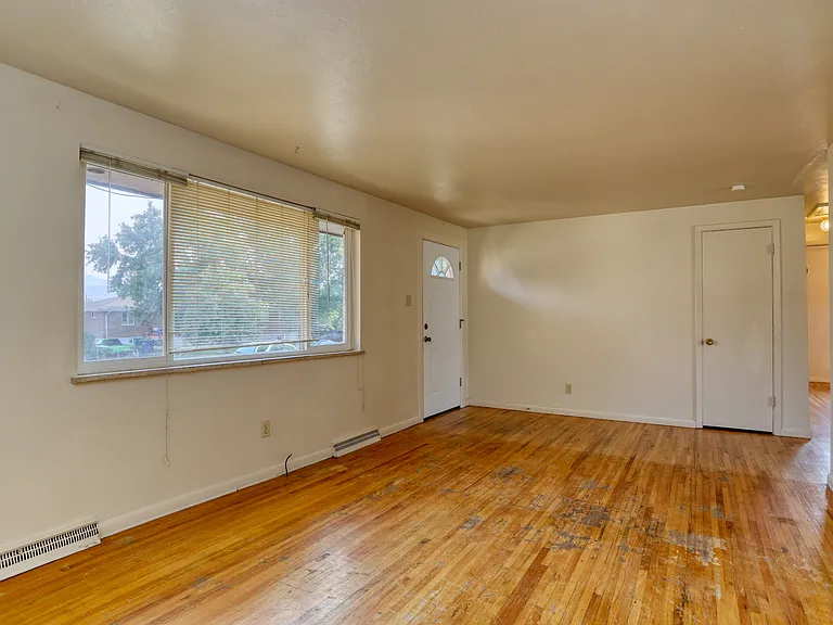 16311 W 14th Ave — Photo 6