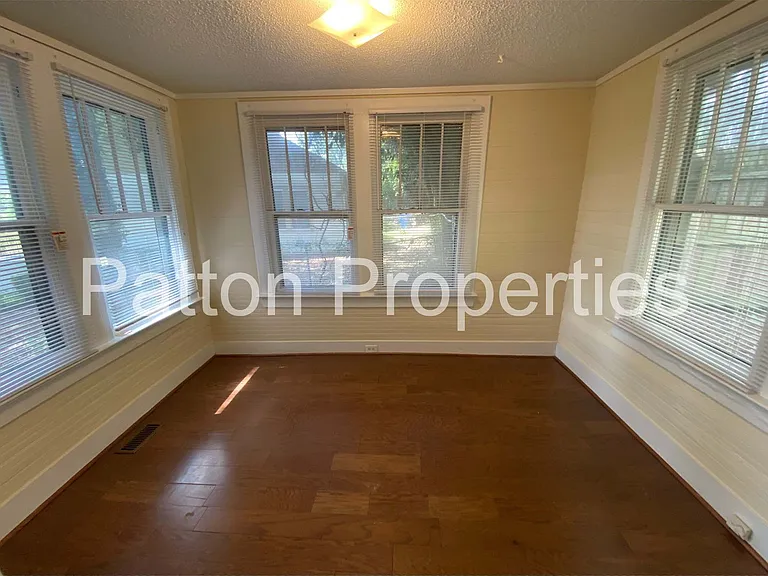2221 Greene St — Photo 14