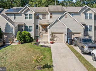 26 Woodstream Ct, Mantua, NJ 08051