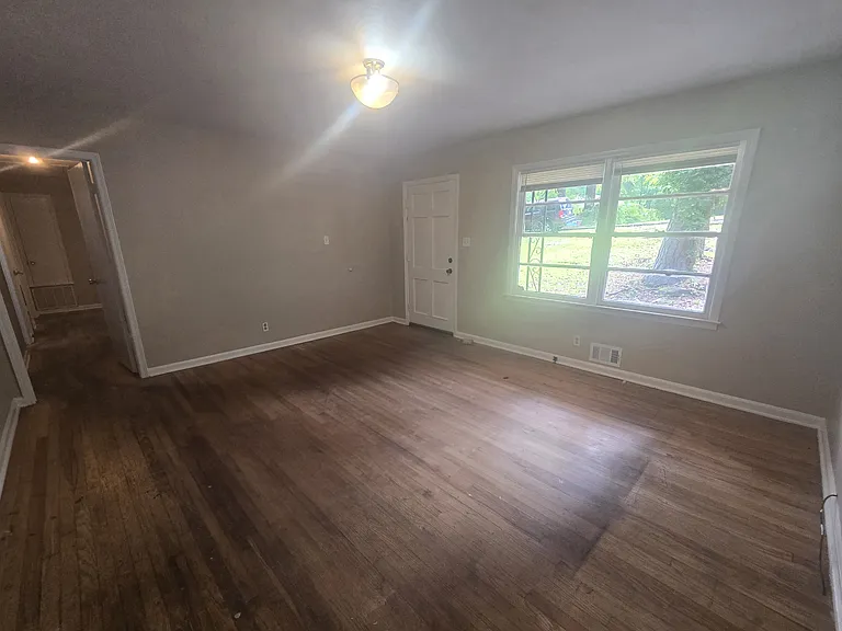 4367 Pharr Ave — Photo 4