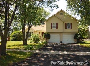 1219 Herrington Pl, Geneva, IL 60134