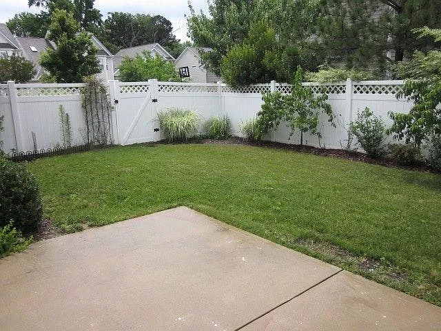 120 Hilda Grace Ln — Photo 4