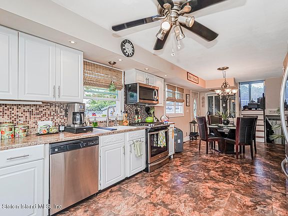 4th image of 71 Cameron Ave