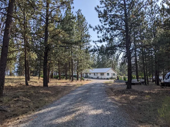 35 Snowy Ln, Plains, MT 59859