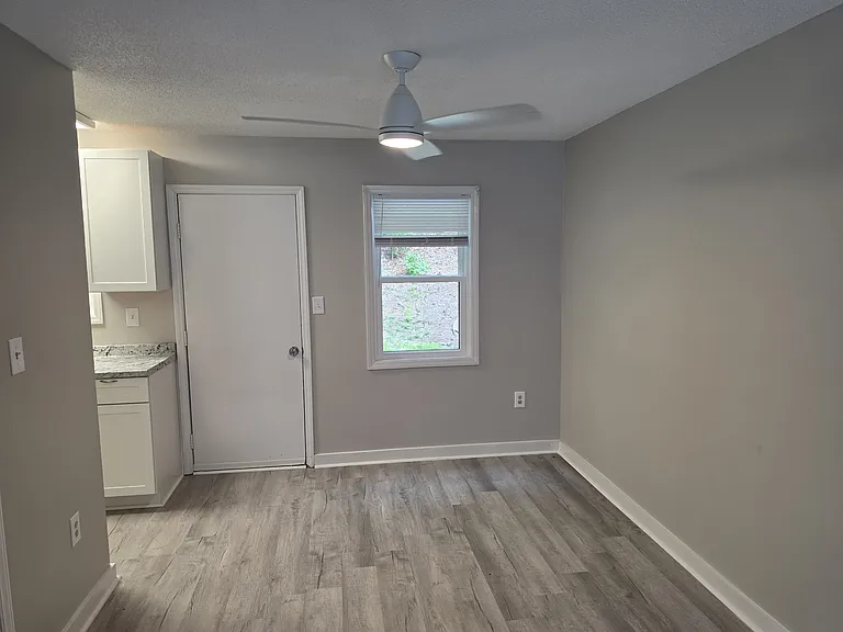 3622 Colchester St #8 — Photo 9