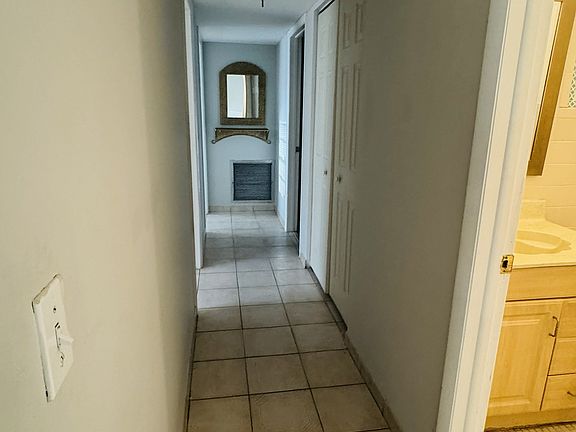 5th image of 1796 43rd St SW