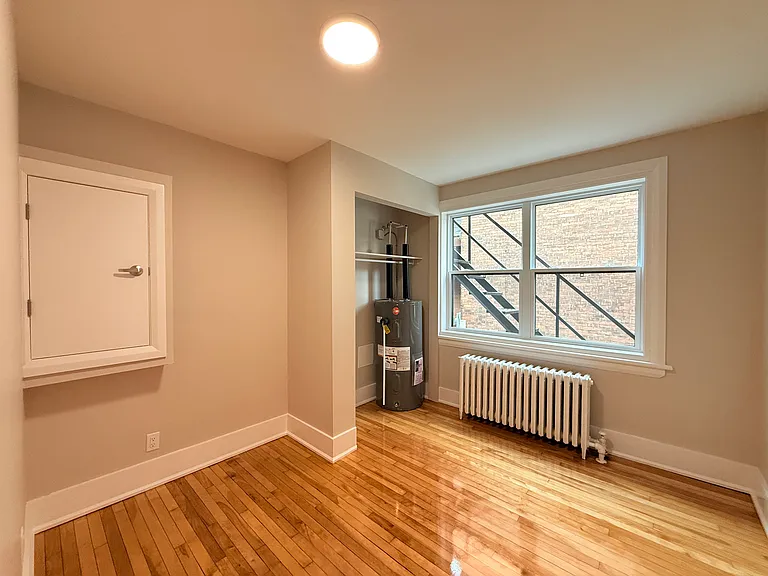 325 Cooper St — Photo 10
