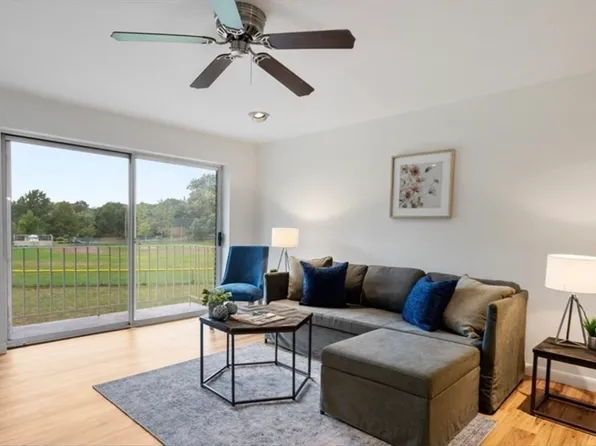 34 Hamilton Rd APT 210, Arlington, MA 02474