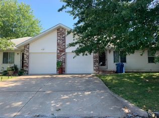 1202A Flora St, Nixa, MO 65714