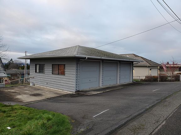 detached garages & house parking