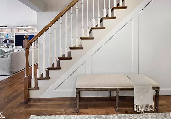 5th image of 420 E 72nd St #1/2H