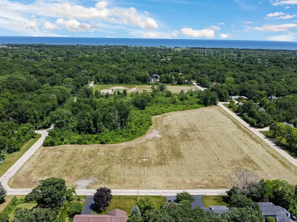 0 14th St, Winthrop Harbor, IL 60096