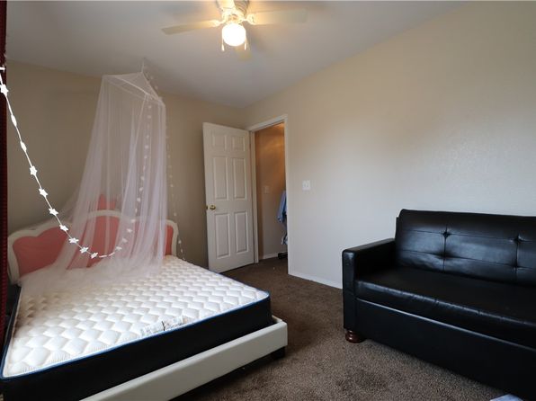 fayetteville-arkansas-439593432 picture