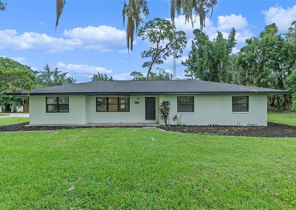 1st image of 955 N Palm Cir