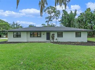 955 N Palm Cir, Eustis, FL 32726