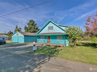 829 Crossing St, Raymond, WA 98577