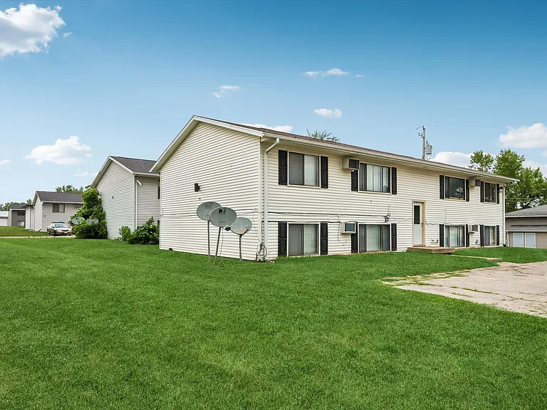 755 Brandon Avenue — Photo 15