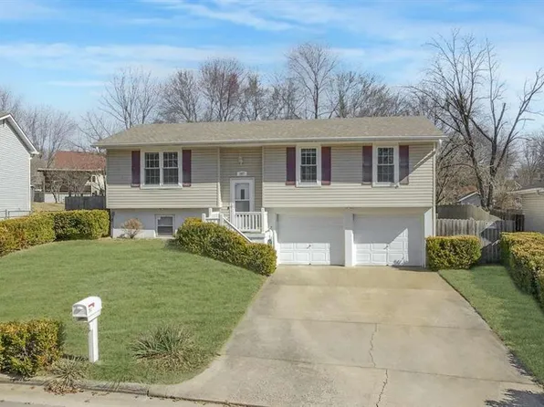 207 Millpond Ln, Jefferson City, MO 65109