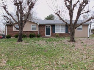 7199 Sugar Camp Dr, Greenbrier, TN 37073