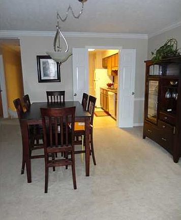 5th image of 1409 Donard Park Ave