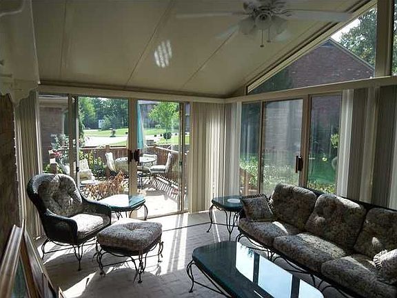 5th image of 8612 Blackpool Dr