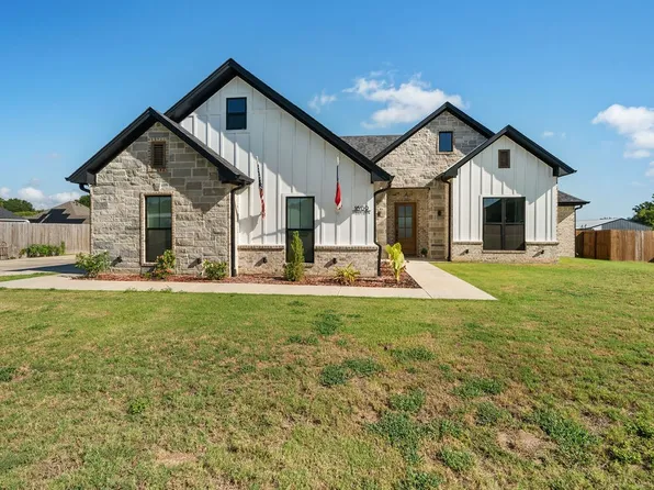 16139 Eagle Ln, Lindale, TX 75771
