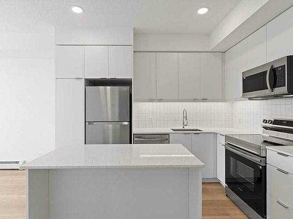 5th image of 8500 19th Ave SE #1311