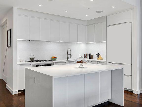 3rd image of 250 West St APT 7H
