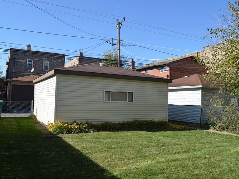 1918 Wesley Ave #1 — Photo 37
