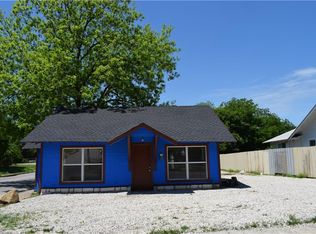 2101 Chestnut Ave, Fort Worth, TX 76164