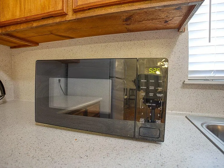 805 Ester Dr — Photo 35
