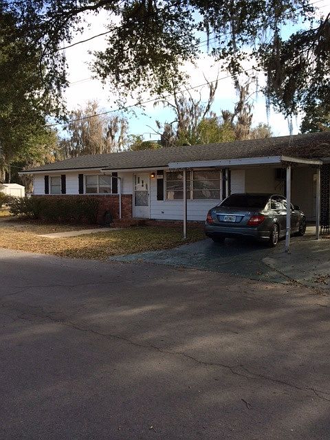 1st image of 572 SE Brown St