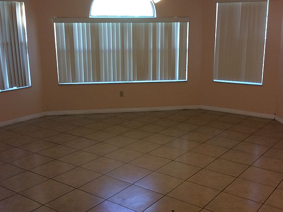 3rd image of 2731 N Poinciana Blvd APT 111