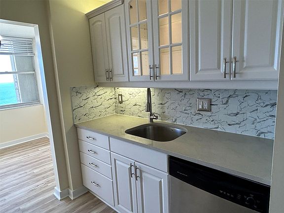 3rd image of 111 Briny Avenue #1401