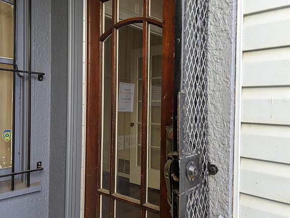 3rd image of 2211 San Jose Ave