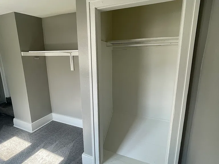 656 Leonard St NW #2B — Photo 8