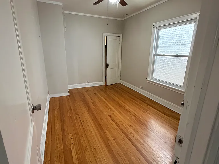 5921 S Whipple St — Photo 3