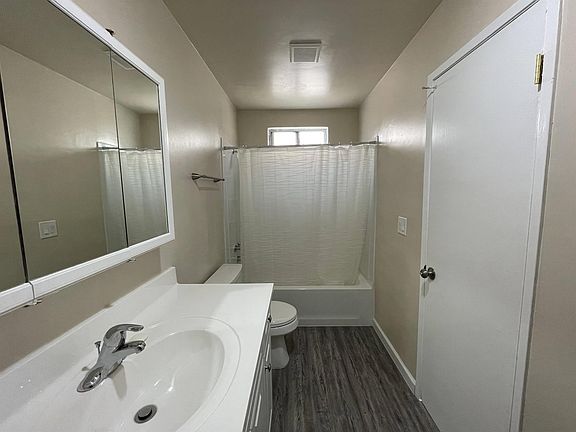 3rd image of 640 E 16th St #13