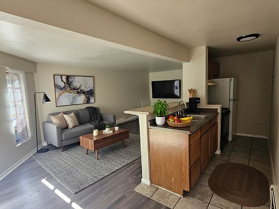 2nd image of 1225 Yosemite St APT 6
